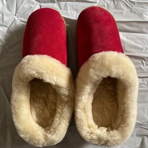 Cozy Red Suede Shearling-Lined Slippers Size Size 9